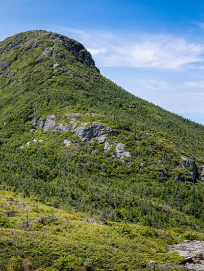 beautiful-landscape-of-mount-mansfield-in-vermont-2026-03-18-06-33-01-utc